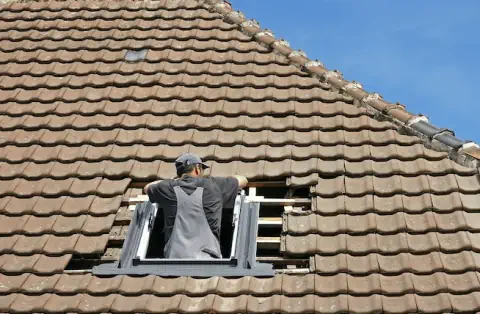 Pose de velux - Ferrières-sur-Ariège